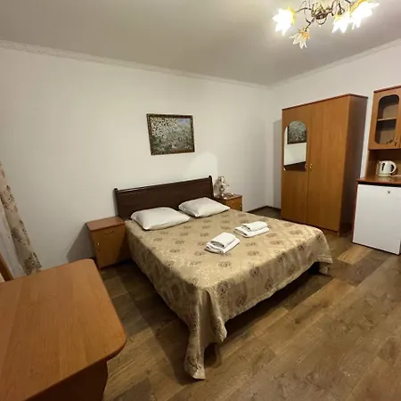 Hotel квітка закарпаття Polyana (Transcarpathia)