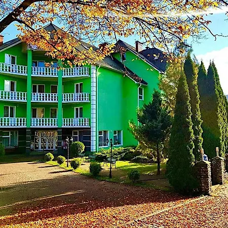 Hotel квітка закарпаття Polyana (Transcarpathia)