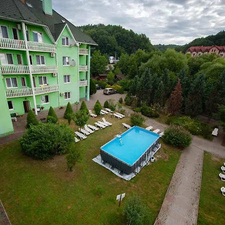 Hotel квітка закарпаття