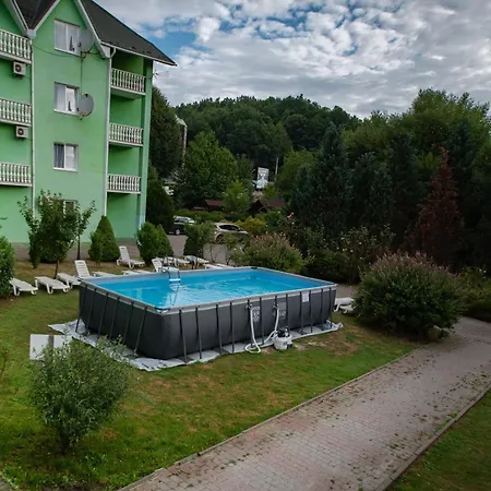 квітка закарпаття Hotel 4*