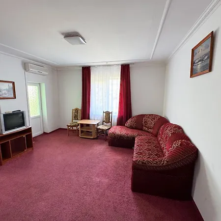 Hotel квітка закарпаття Polyana (Transcarpathia)