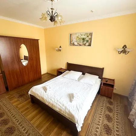 квітка закарпаття 4*