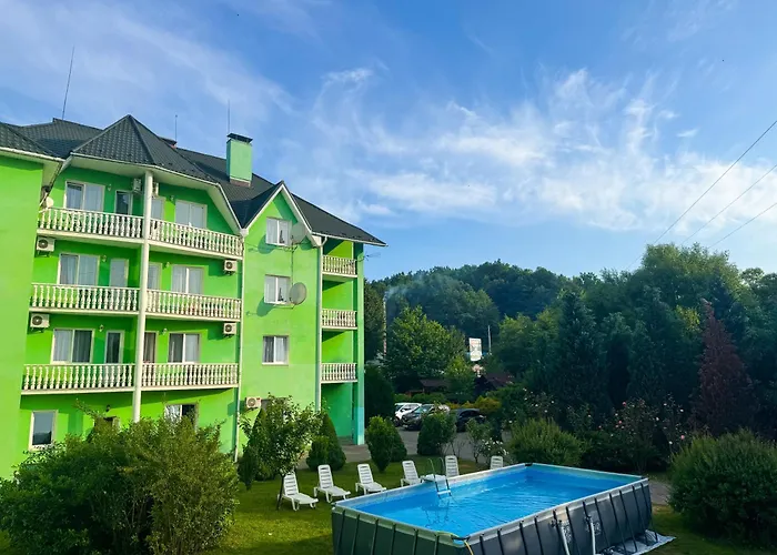 酒店 квітка закарпаття 4*